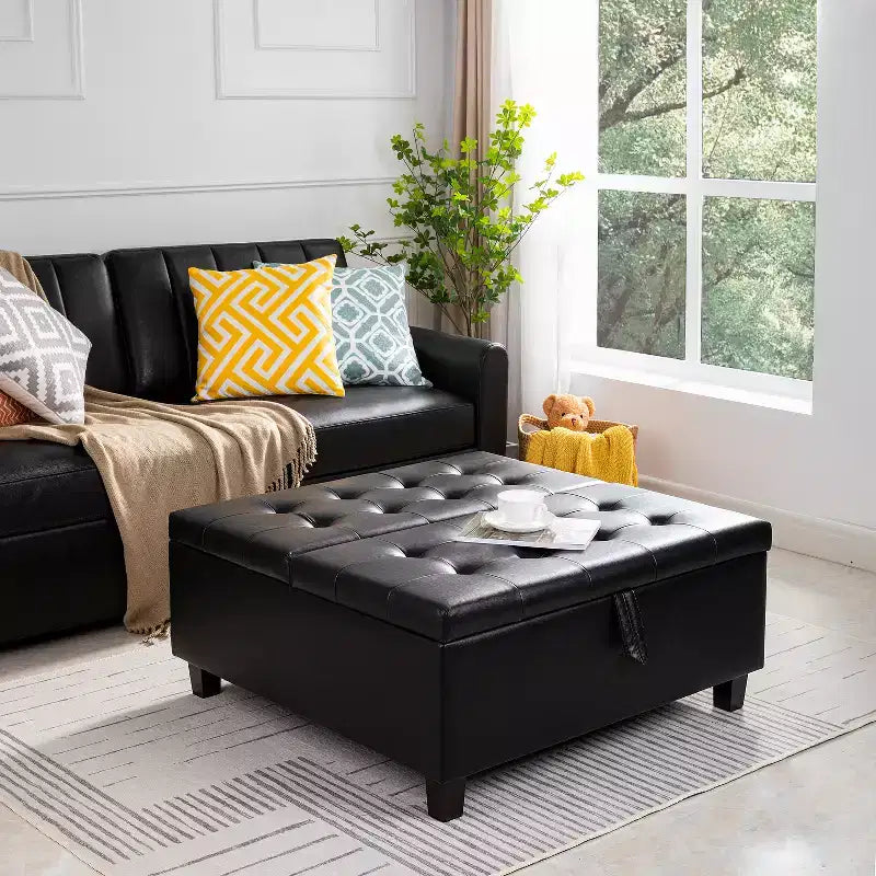 Home Imports Emporium Pouf de rangement carré, grand, en cuir capitonné, avec plateau relevable, table basse, repose-pieds et organiseur de jouets.