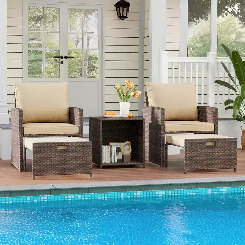 Ensemble de conversation d'extérieur 5 pièces à dossier haut avec 2 ottomans et table, chaises longues en rotin PE tout temps avec coussins moelleux, pour balcon, jardin et bord de piscine